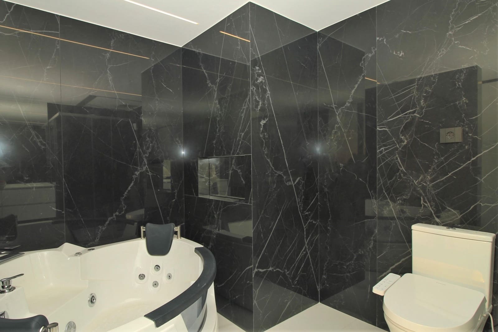 5 soveværelse Villa til salg i Altea med swimmingpool - € 2.350.000 (Ref: 8433175)