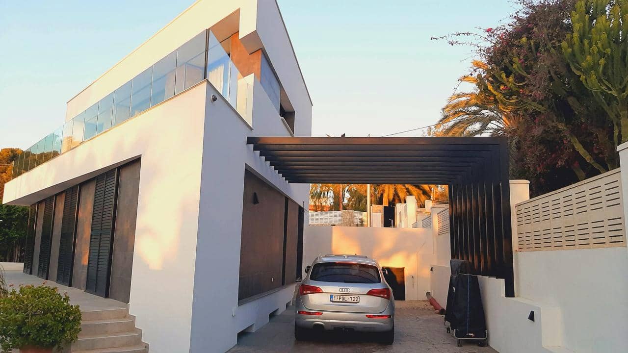 4 slaapkamer Villa te koop in Calpe / Calp met zwembad - € 1.025.000 (Ref: 8569182)