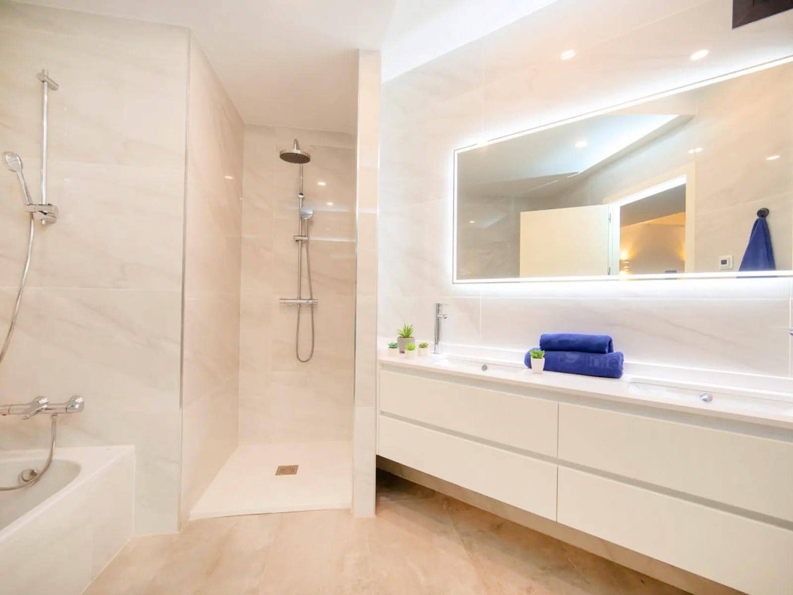 4 slaapkamer Villa te koop in Calpe / Calp met zwembad - € 1.025.000 (Ref: 8569182)