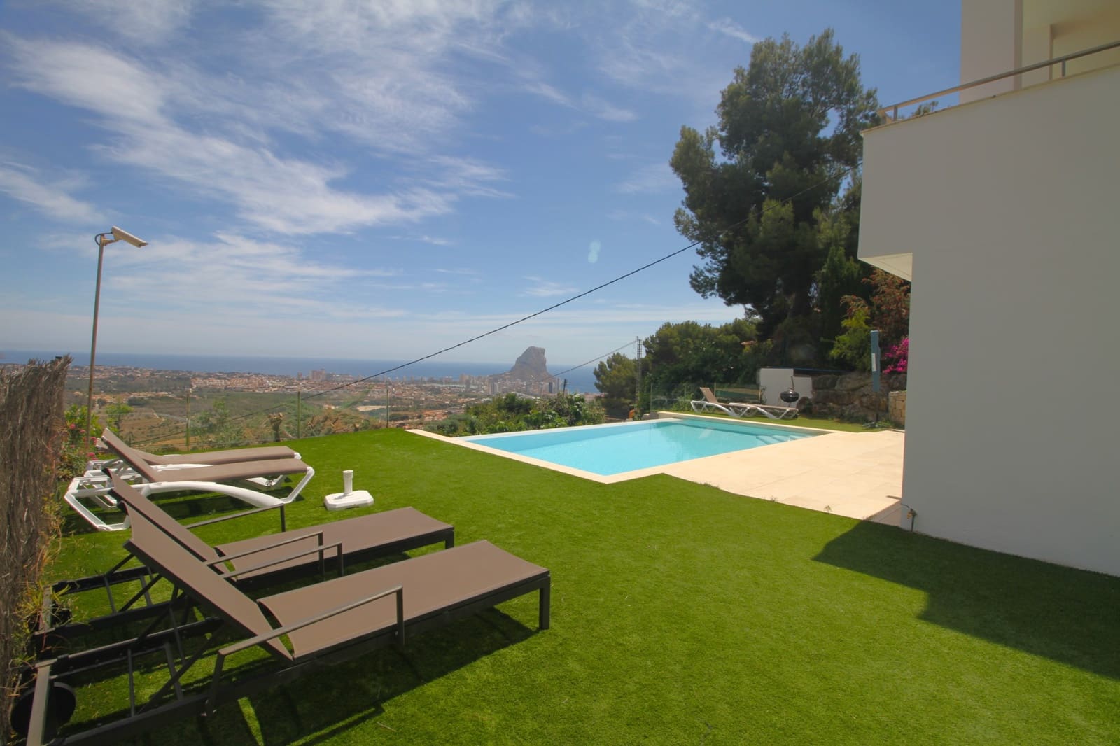 6 bedroom Villa for sale in Calpe / Calp with pool - € 1,600,000 (Ref: 9004088)