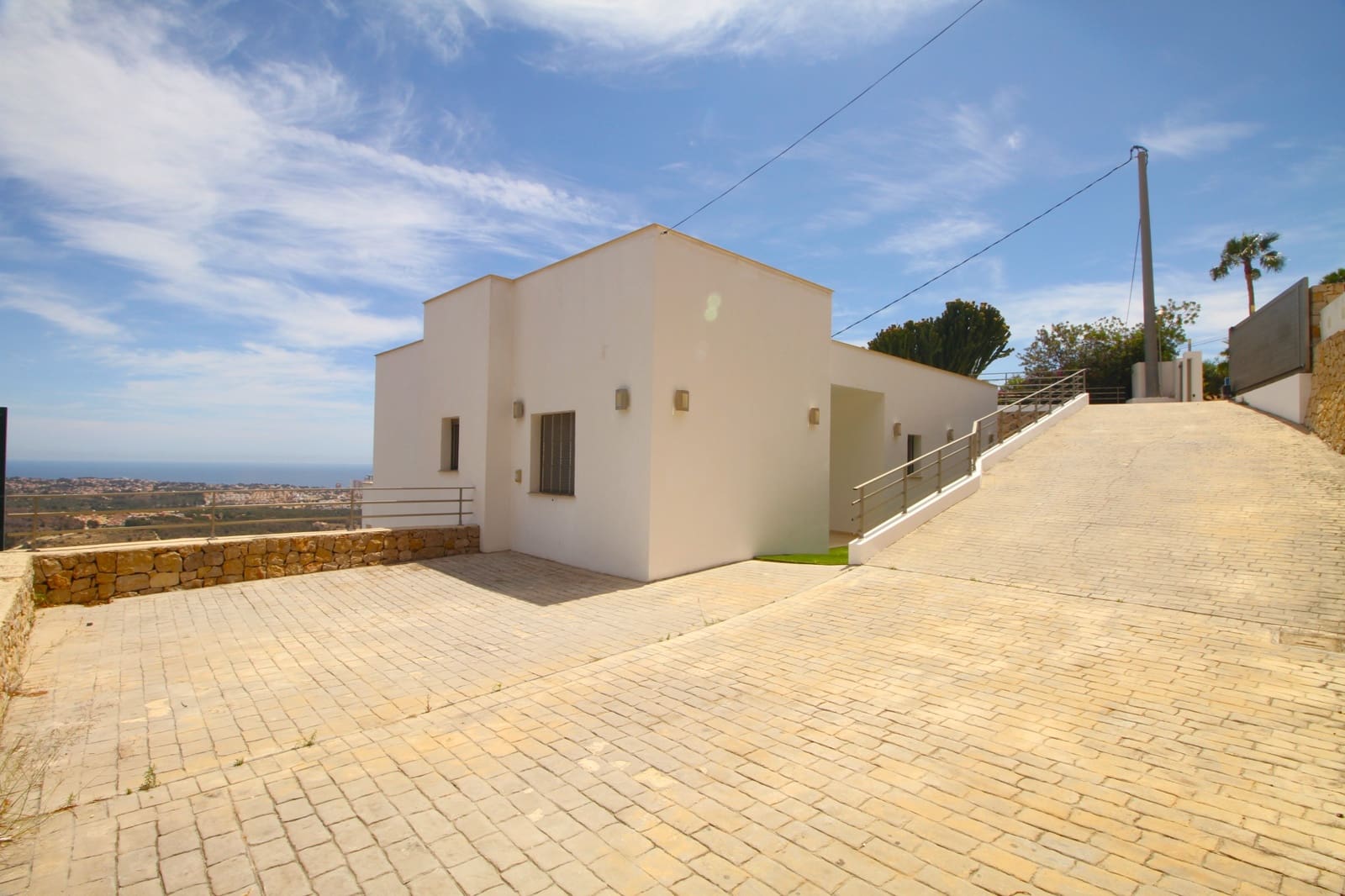 6 bedroom Villa for sale in Calpe / Calp with pool - € 1,600,000 (Ref: 9004088)