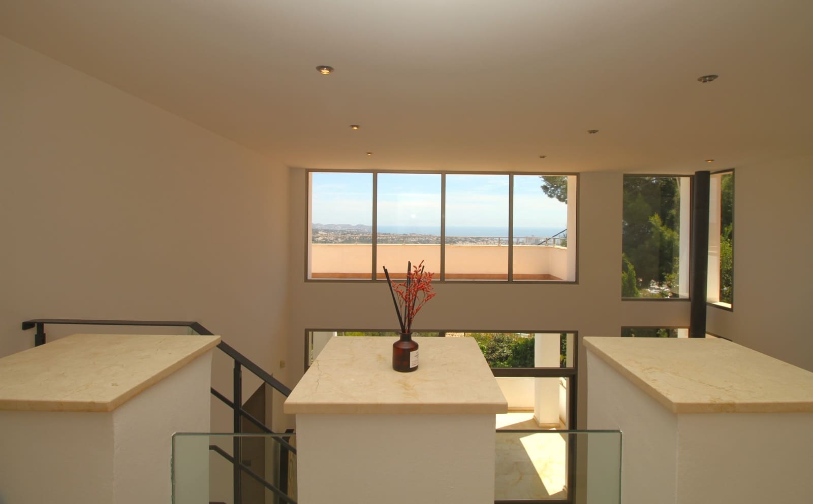 6 bedroom Villa for sale in Calpe / Calp with pool - € 1,600,000 (Ref: 9004088)