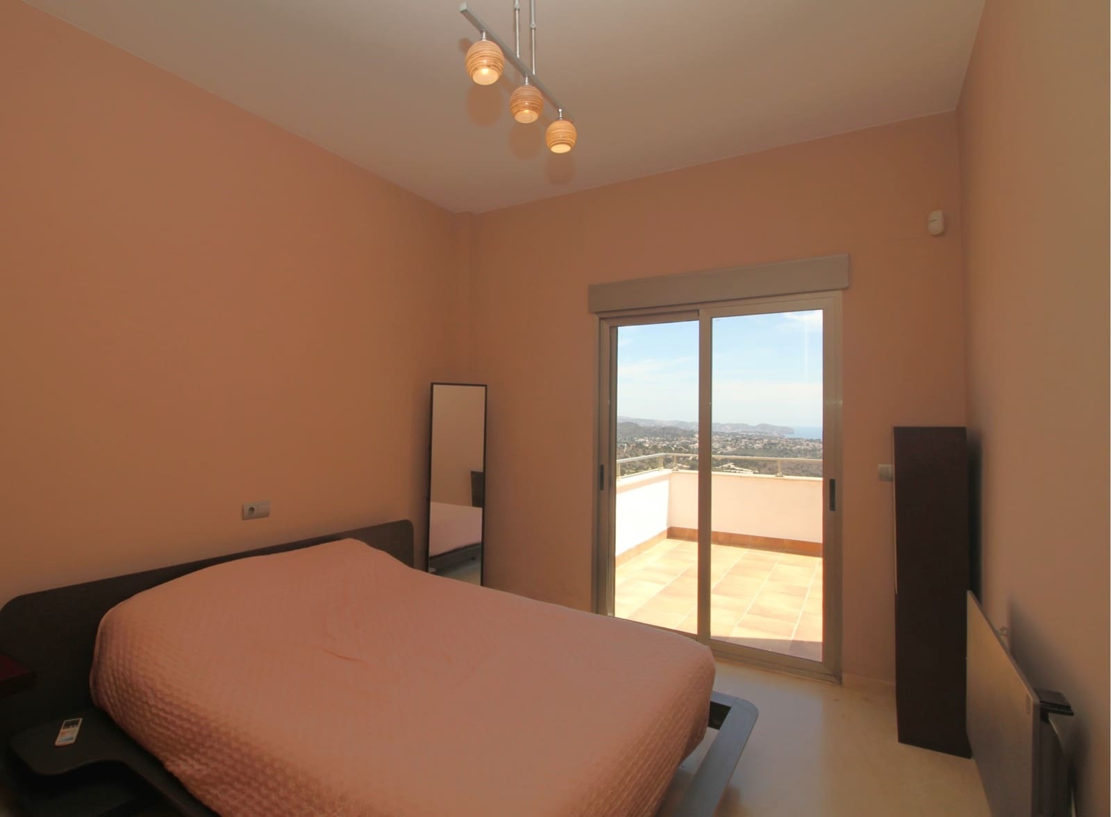 6 bedroom Villa for sale in Calpe / Calp with pool - € 1,600,000 (Ref: 9004088)