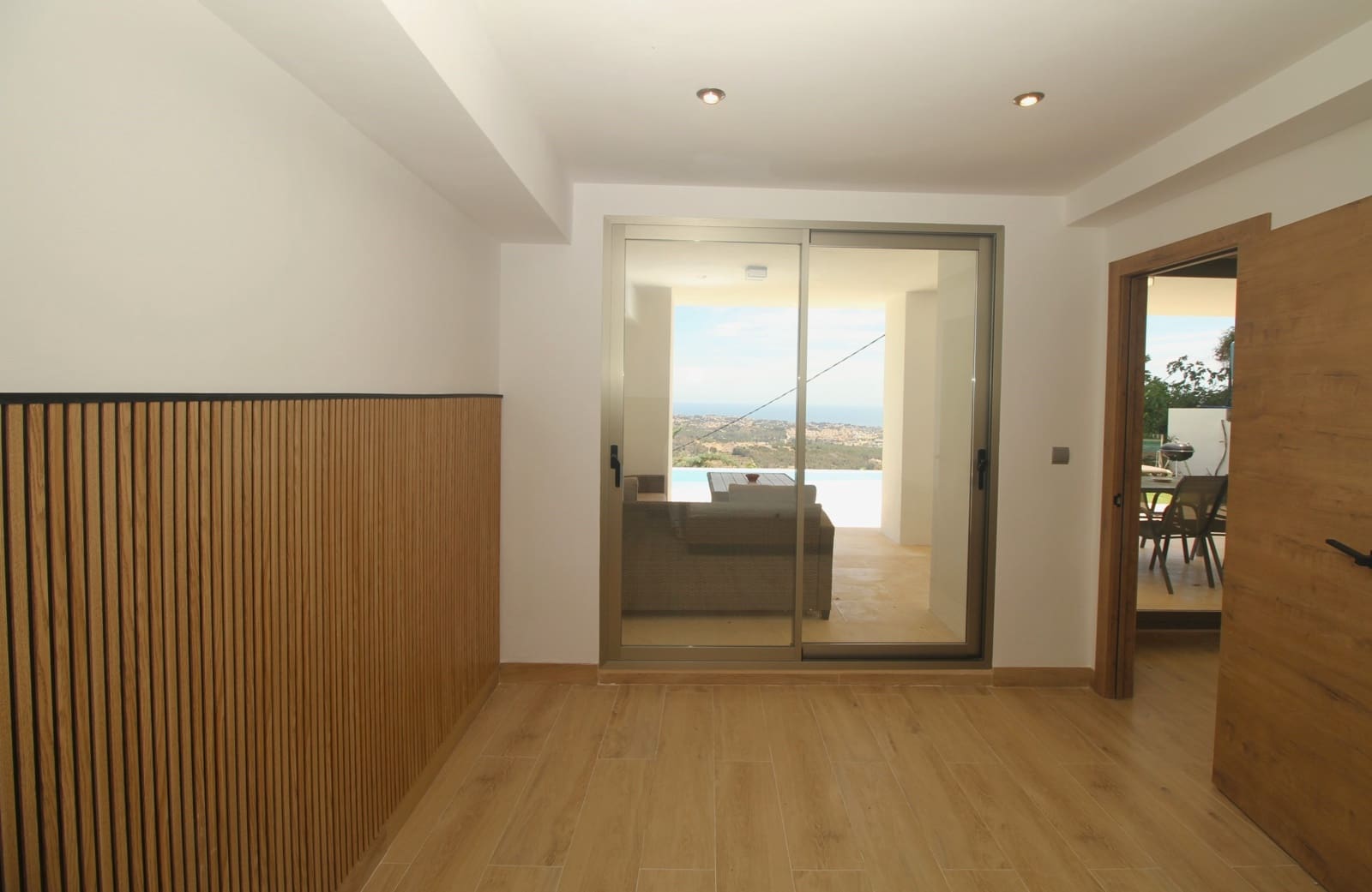 6 bedroom Villa for sale in Calpe / Calp with pool - € 1,600,000 (Ref: 9004088)