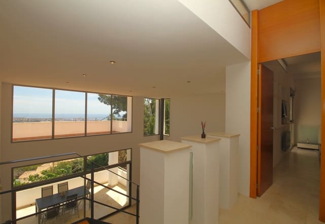 6 sovrum Villa till salu i Calpe / Calp med pool - 1 600 000 € (Ref: 9004088)