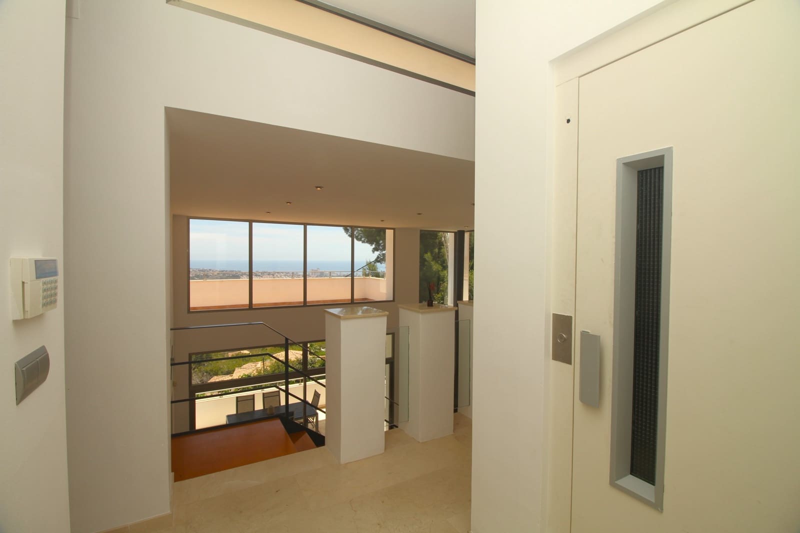 6 bedroom Villa for sale in Calpe / Calp with pool - € 1,600,000 (Ref: 9004088)