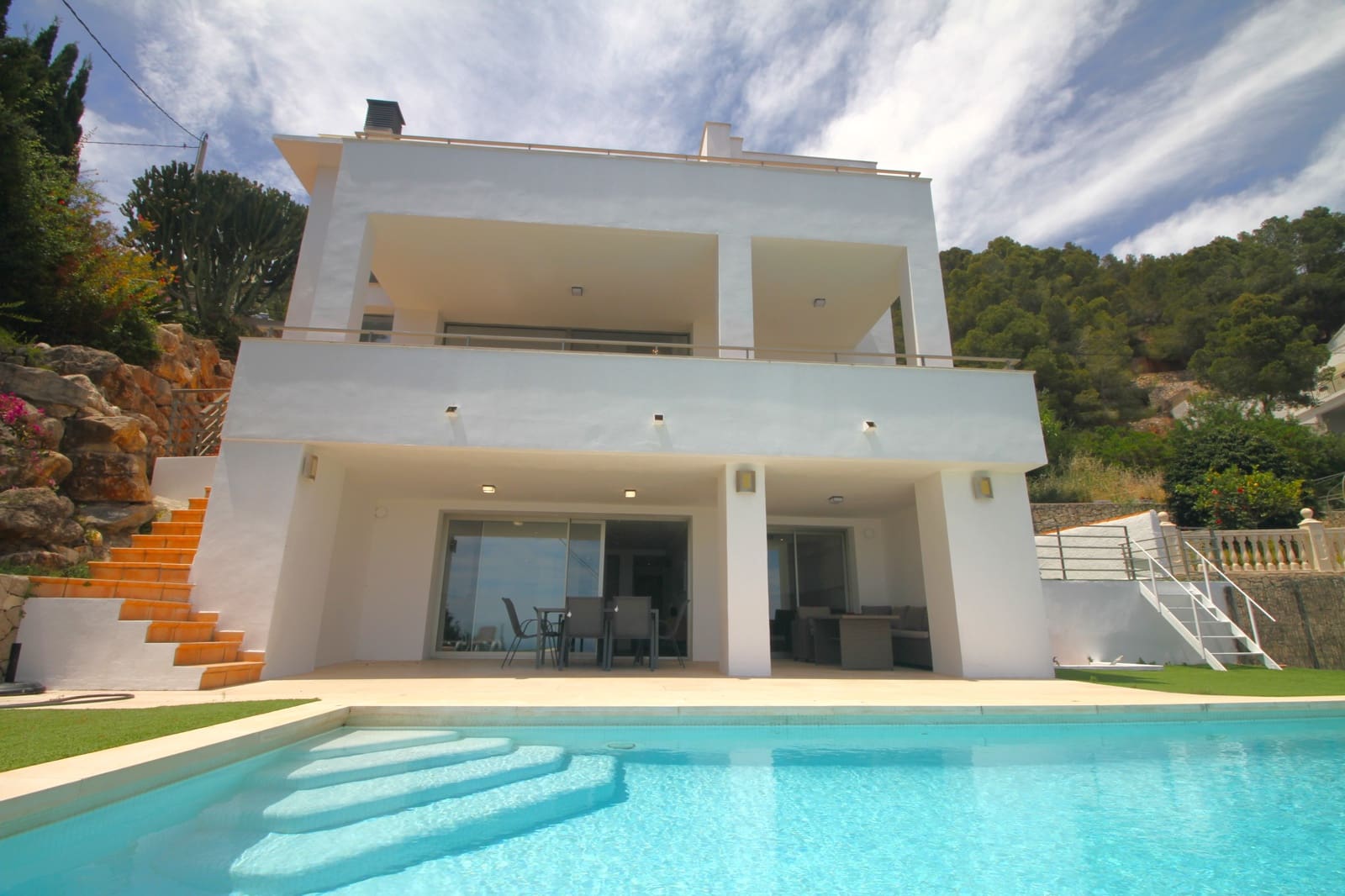 6 bedroom Villa for sale in Calpe / Calp with pool - € 1,600,000 (Ref: 9004088)