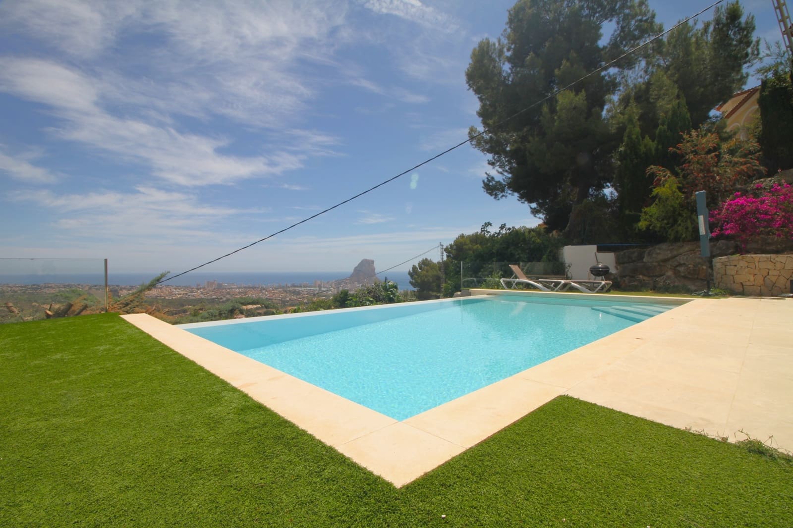 6 bedroom Villa for sale in Calpe / Calp with pool - € 1,600,000 (Ref: 9004088)