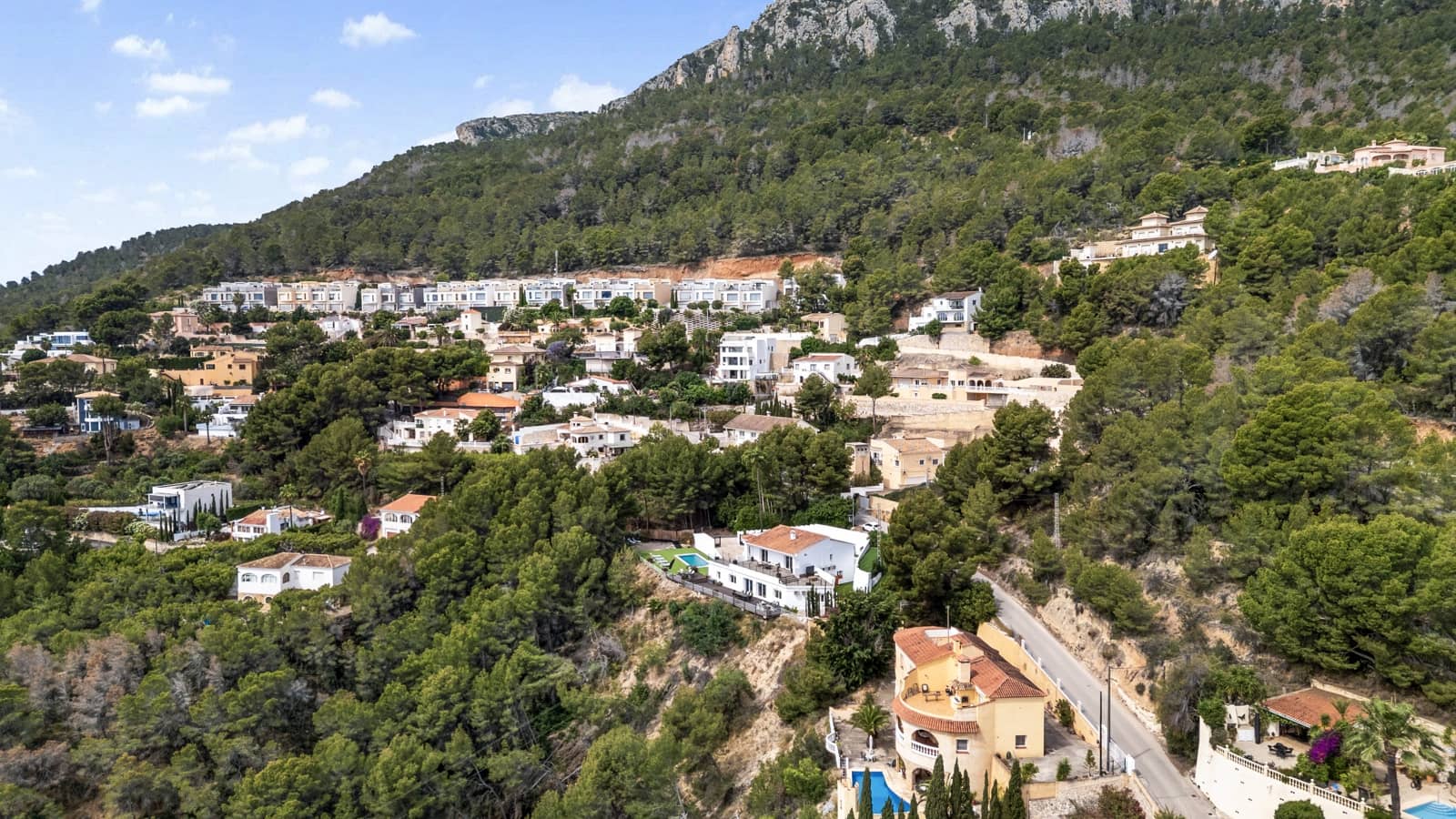 4 sypialnia Willa na sprzedaż w Calpe / Calp z basenem garażem - 999 900 € (Ref: 9092262)