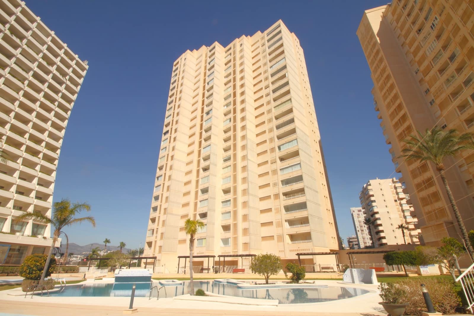 1 sovrum Lägenhet till salu i Calpe / Calp med pool garage - 295 000 € (Ref: 9628257)