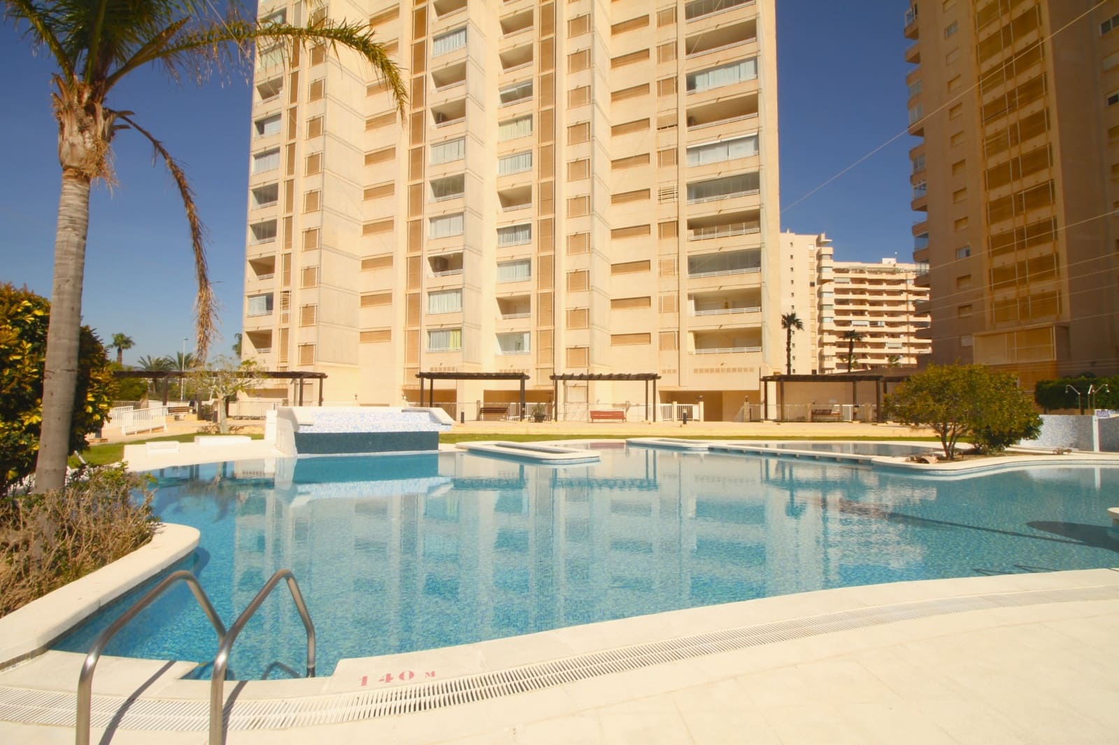 1 sovrum Lägenhet till salu i Calpe / Calp med pool garage - 295 000 € (Ref: 9628257)