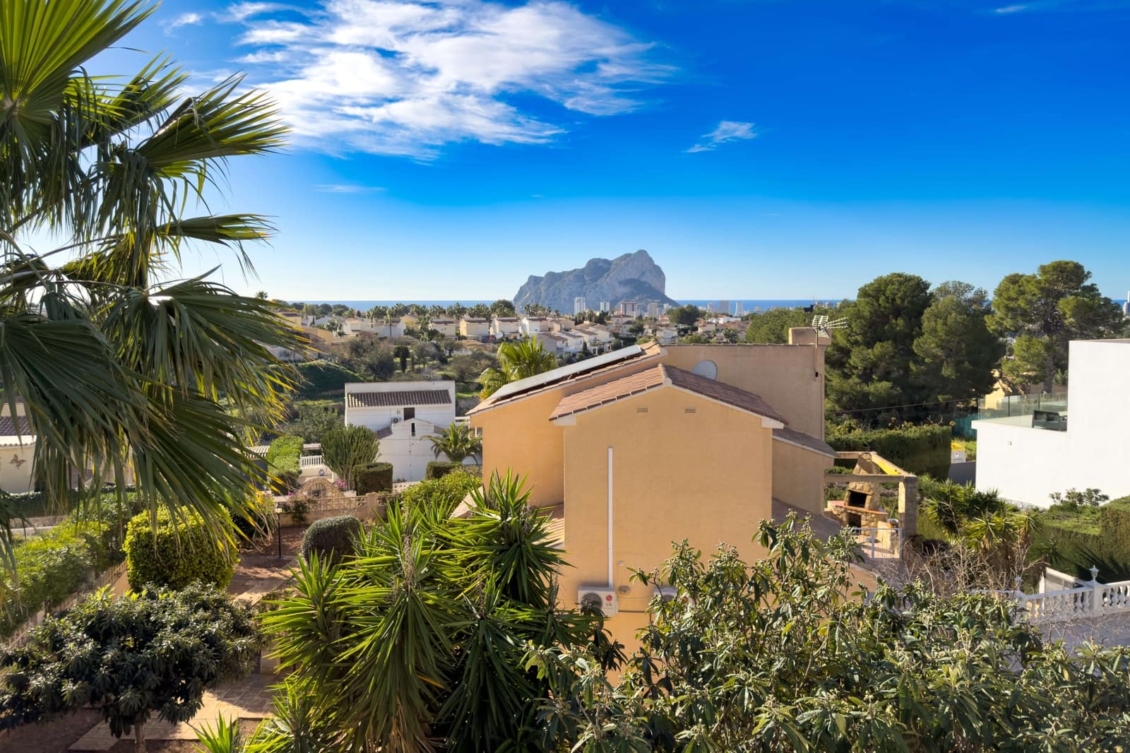 4 camera da letto Villa in vendita in Calpe / Calp con piscina garage - 849.000 € (Rif: 9713399)