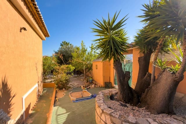 4 quarto Moradia para venda em Calpe / Calp com piscina garagem - 750 000 € (Ref: 9733680)