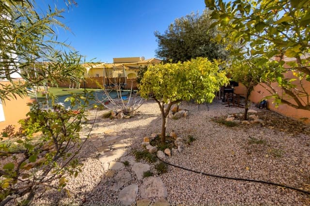 4 quarto Moradia para venda em Calpe / Calp com piscina garagem - 750 000 € (Ref: 9733680)