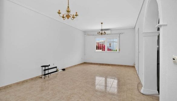 3 chambre Bungalow à vendre à Calpe / Calp avec piscine garage - 320 000 € (Ref: 9844356)