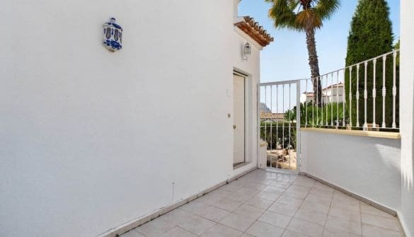 3 chambre Bungalow à vendre à Calpe / Calp avec piscine garage - 320 000 € (Ref: 9844356)