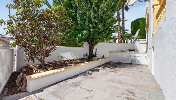 3 chambre Bungalow à vendre à Calpe / Calp avec piscine garage - 320 000 € (Ref: 9844356)