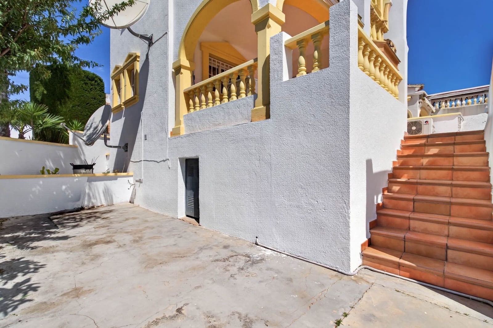 3 chambre Bungalow à vendre à Calpe / Calp avec piscine garage - 320 000 € (Ref: 9844356)