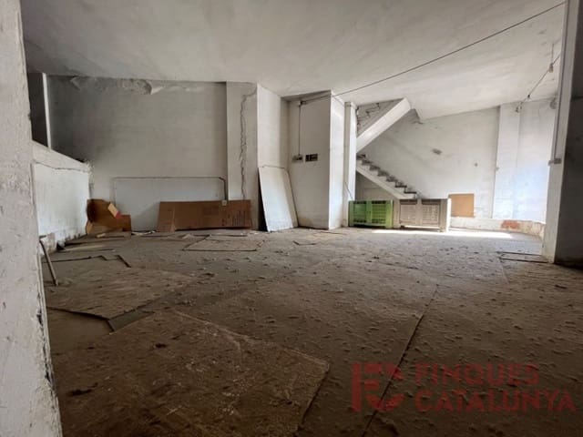 Kaupallinen myytävänä paikassa Girona kaupunki - 260 000 € (Ref: 9433519)