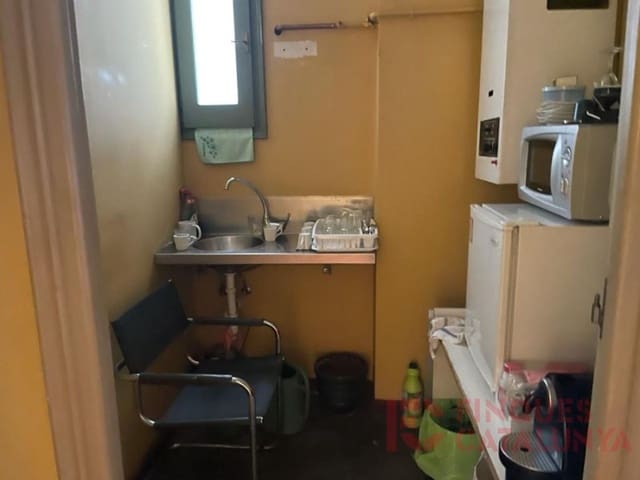 9 bedroom Office for sale in Girona city with garage - € 495,000 (Ref: 9433522)