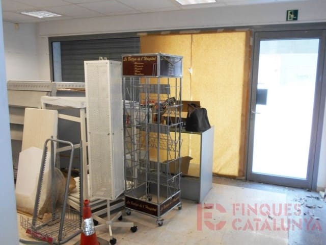 Comercial para venda em Girona cidade com garagem - 185 000 € (Ref: 9433523)