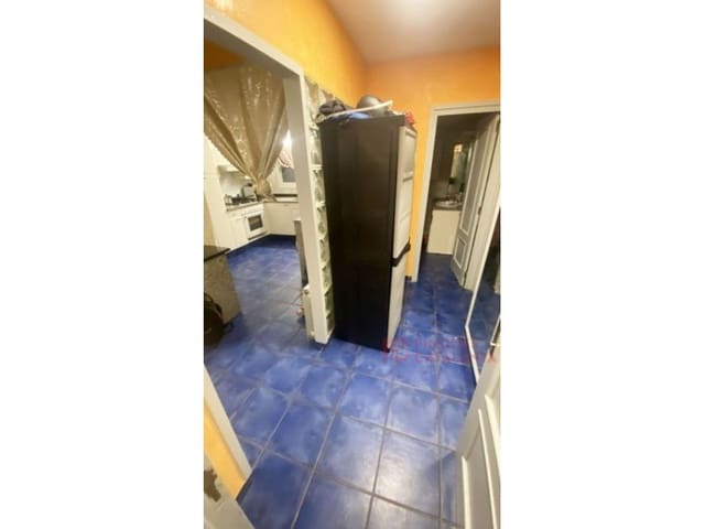 2 bedroom Flat for sale in Sant Julià de Ramis with garage - € 140,000 (Ref: 9433528)