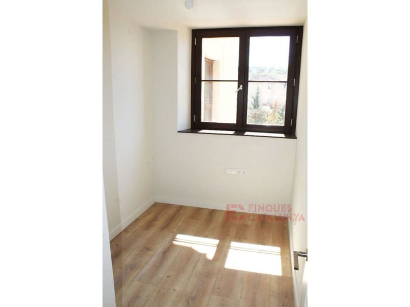 2 soveværelse Lejlighed til salg i Girona by med garage - € 441.000 (Ref: 9433529)