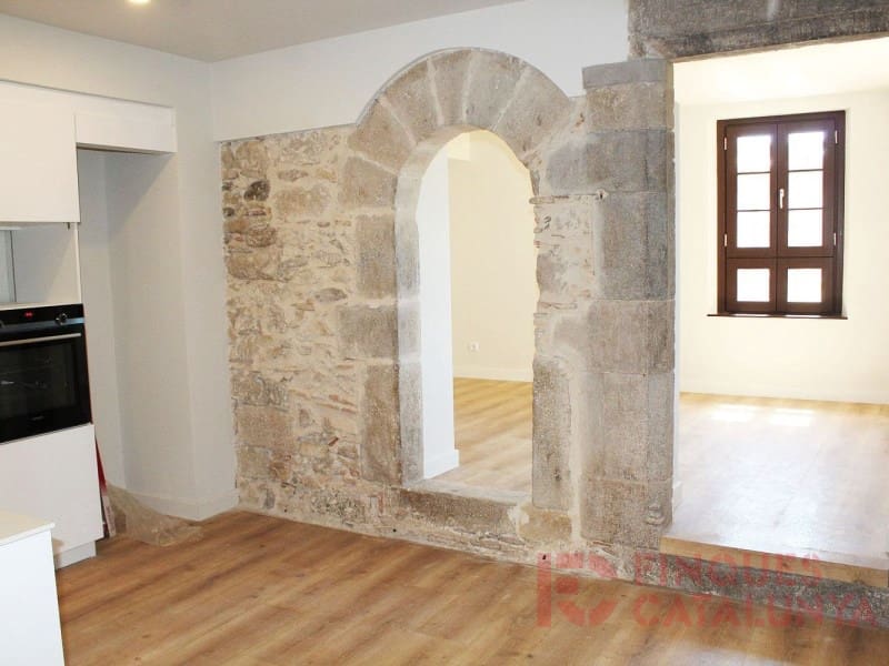 2 soveværelse Lejlighed til salg i Girona by med garage - € 441.000 (Ref: 9433529)