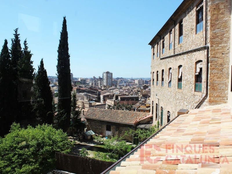 2 soveværelse Lejlighed til salg i Girona by med garage - € 441.000 (Ref: 9433529)