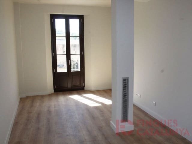 2 makuuhuone Asunto myytävänä paikassa Girona kaupunki mukana 
autotalli - 441 000 € (Ref: 9433532)