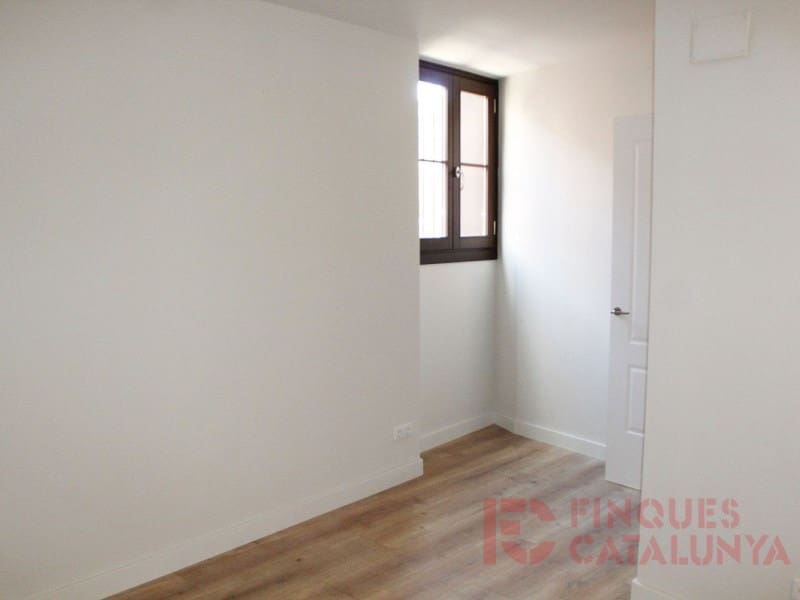 2 makuuhuone Asunto myytävänä paikassa Girona kaupunki mukana 
autotalli - 441 000 € (Ref: 9433532)