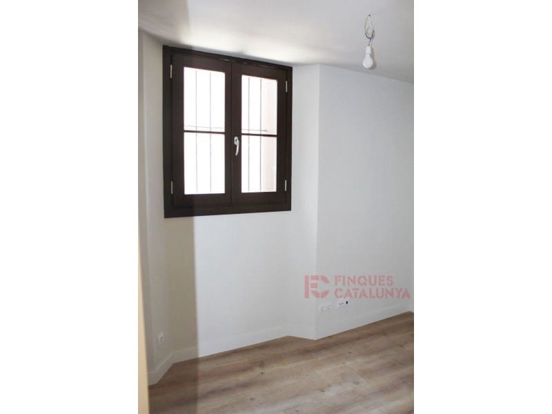 2 makuuhuone Asunto myytävänä paikassa Girona kaupunki mukana 
autotalli - 441 000 € (Ref: 9433532)