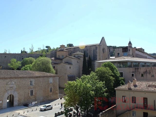 2 makuuhuone Asunto myytävänä paikassa Girona kaupunki mukana 
autotalli - 441 000 € (Ref: 9433532)