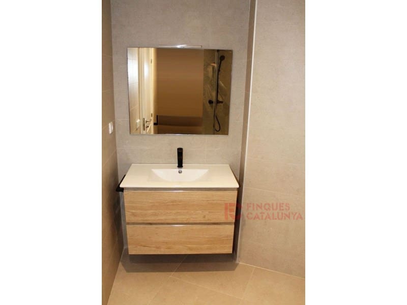 3 bedroom Flat for sale in Girona city with garage - € 719,250 (Ref: 9433533)