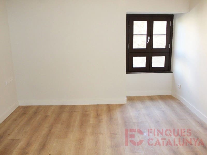 3 bedroom Flat for sale in Girona city with garage - € 719,250 (Ref: 9433533)