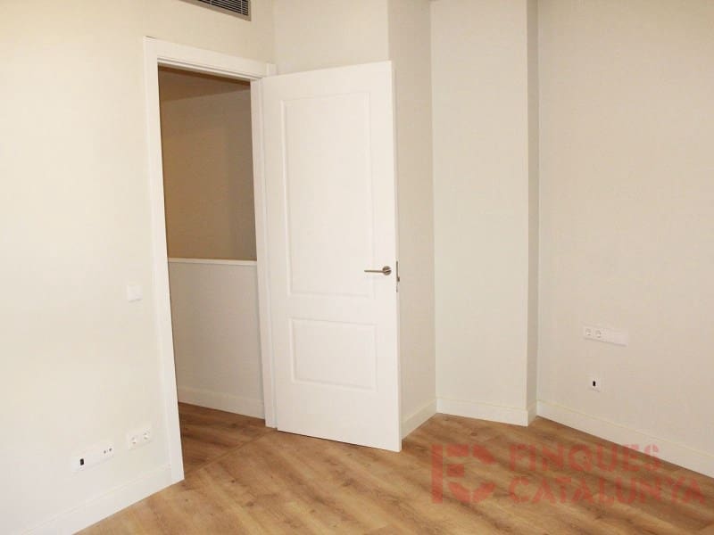 3 bedroom Flat for sale in Girona city with garage - € 719,250 (Ref: 9433533)