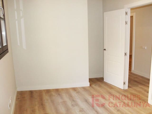 3 makuuhuone Asunto myytävänä paikassa Girona kaupunki mukana 
autotalli - 876 750 € (Ref: 9433534)