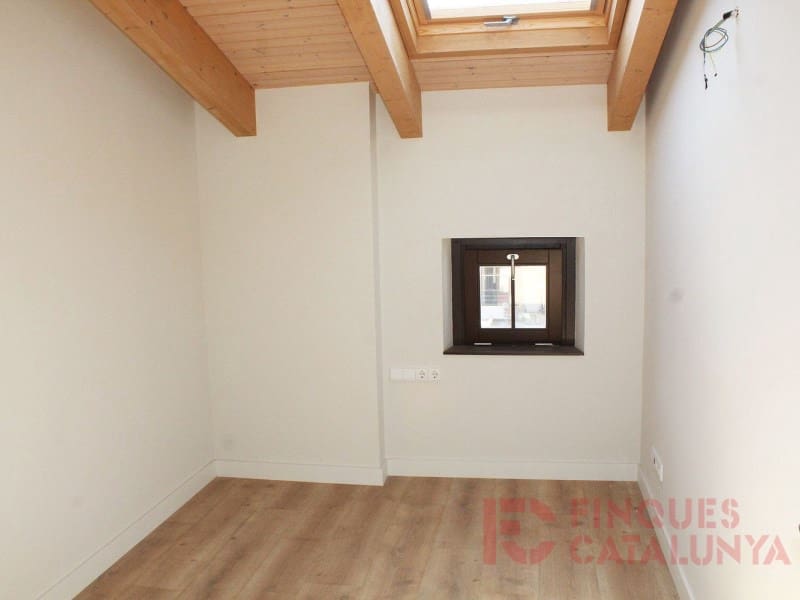 2 makuuhuone Huoneisto myytävänä paikassa Girona kaupunki mukana 
autotalli - 530 250 € (Ref: 9433536)