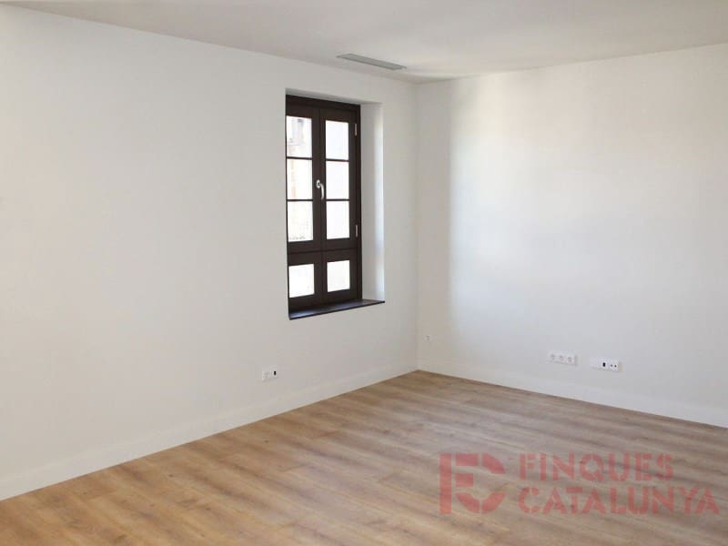 2 makuuhuone Huoneisto myytävänä paikassa Girona kaupunki mukana 
autotalli - 446 250 € (Ref: 9433537)