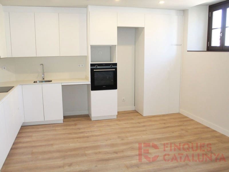 2 makuuhuone Huoneisto myytävänä paikassa Girona kaupunki mukana 
autotalli - 446 250 € (Ref: 9433537)