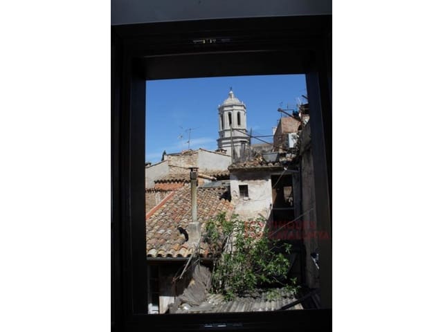 2 makuuhuone Huoneisto myytävänä paikassa Girona kaupunki mukana 
autotalli - 446 250 € (Ref: 9433537)