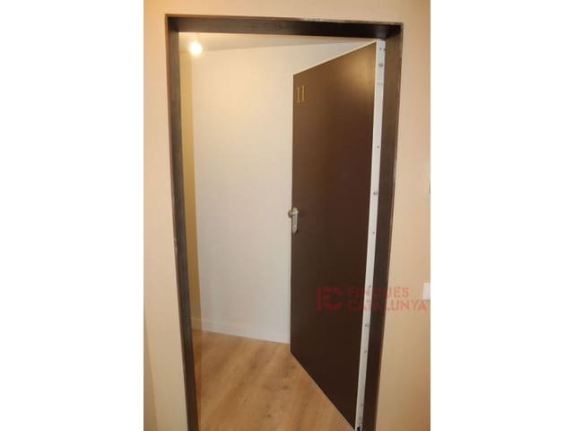 2 makuuhuone Huoneisto myytävänä paikassa Girona kaupunki mukana 
autotalli - 446 250 € (Ref: 9433537)