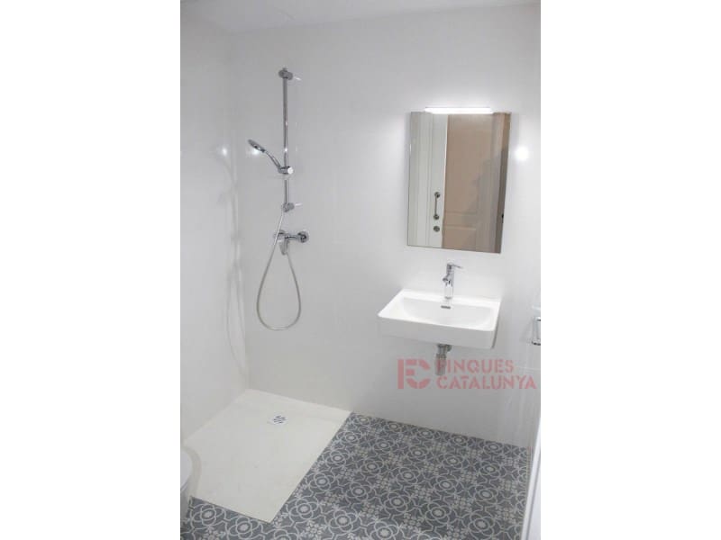 2 makuuhuone Huoneisto myytävänä paikassa Girona kaupunki mukana 
autotalli - 446 250 € (Ref: 9433537)