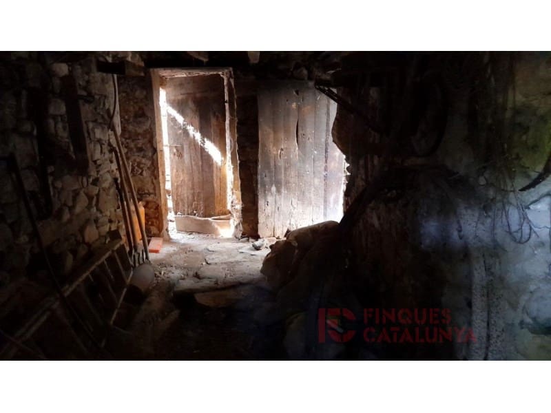 2 soveværelse Villa til salg i Sant Marti de Llemena med garage - € 155.000 (Ref: 9433539)