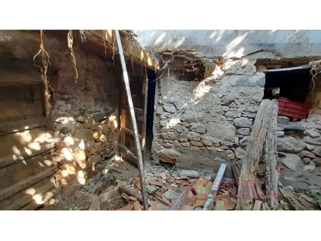 2 soveværelse Villa til salg i Sant Martí de Llémena med garage - € 155.000 (Ref: 9433539)