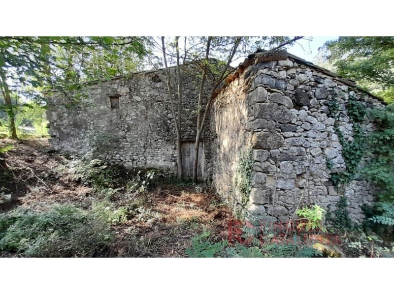 2 soveværelse Villa til salg i Sant Marti de Llemena med garage - € 155.000 (Ref: 9433539)