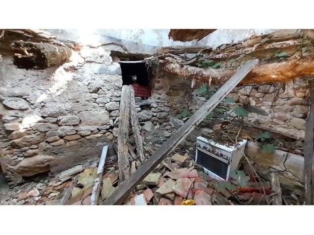 2 soveværelse Villa til salg i Sant Martí de Llémena med garage - € 155.000 (Ref: 9433539)