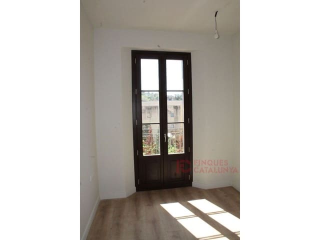 2 makuuhuone Asunto myytävänä paikassa Girona kaupunki mukana 
autotalli - 448 350 € (Ref: 9433540)