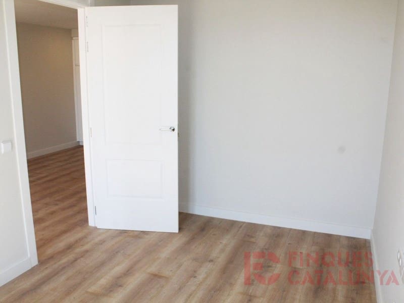 2 makuuhuone Asunto myytävänä paikassa Girona kaupunki mukana 
autotalli - 448 350 € (Ref: 9433540)