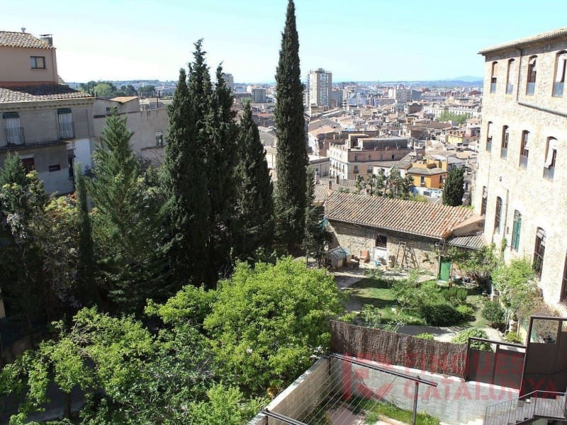 2 makuuhuone Asunto myytävänä paikassa Girona kaupunki mukana 
autotalli - 448 350 € (Ref: 9433540)